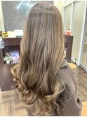 ベージュシークレットハイライト