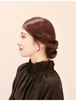 大人のシンプルアップスタイル　３０代・４０代・５０代　表参道