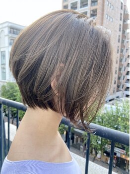 デイアンドナイト スイ(Day&Night sui)の写真/店長【KENさん指名】のお任せが続出！《小顔シルエットカット×デザインカラー》で美髪綺麗な大人女性に