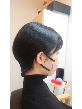 エミー(aimee) 黒髪ショート