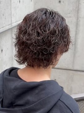 イーラ(era) サーフカール　刈り上げ眉カットツイストスパイラルパーマ