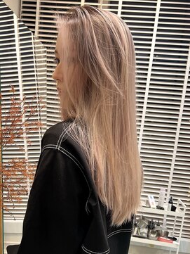 エイチ(H) バレイヤージュ