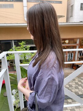 ミント(mint) スモーキーなアッシュグレージュ！Before→After