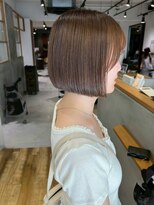アカラ(acala)&nbsp;ぱっつんボブ【イルミナカラー/髪質改善/縮毛矯正】