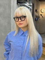 トオ(TOH) ホワイトブロンドダブルカラー抜きっぱなし