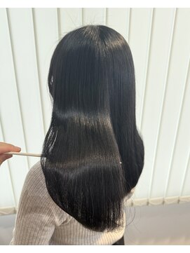 マル 日立(maru.) 透明感ブラック　ツヤ髪　髪質改善