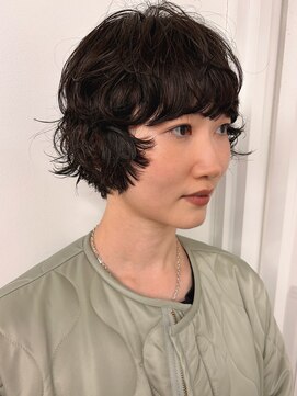 メゾンアトリエ(MaisonAtelier) curly short bob