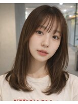 アーツ 新宿(arts)&nbsp;ミディアムレイヤー×シースルーバング×外ハネの柔らかヘア