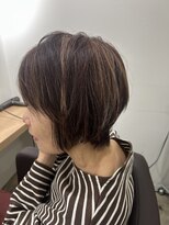 アトレ 福岡大名店(attrait)&nbsp;ハイライトカラー×ショートグラデーションカット