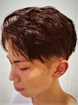 イエローズ ヘアーカットスタジオ(YELLOWS hair cut studio) アップバングラフツーブロック