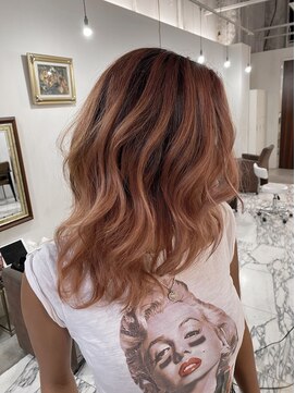 ナイン 麻布十番(NINE) ☆ピンクベージュバレイヤージュ☆