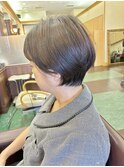 ショートボブ