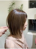 透明感ベージュ