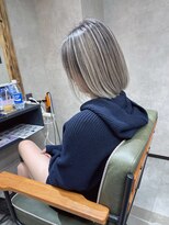 サニー 渋谷(SUNNY)&nbsp;バレイヤージュ、ハイライト、レイヤーロング、グレーベージュ