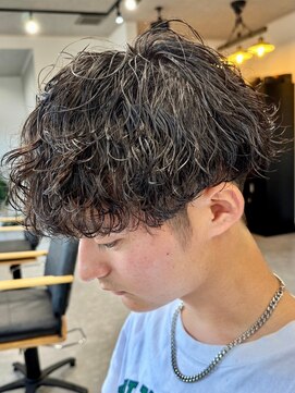 フゥ 宇都宮(FeU) 波巻きパーマメンズパーマメンズヘアツーブロックツイストパーマ