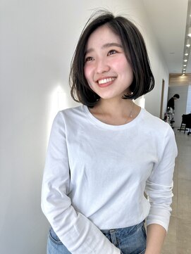 リノア 鵠沼海岸(LINOA) デザインカラー/レイヤーカット/ウェットヘア/オリーブベージュ