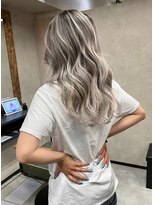 サニー 渋谷(SUNNY) バレイヤージュ、ハイライト、レイヤーロング、グレーベージュ