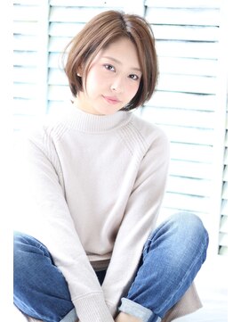 ナチュラルショートボブ