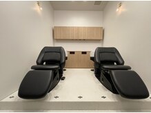 ネイ(nei)の雰囲気（フルフラットのシャンプー台）