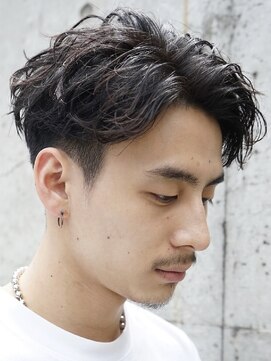 フィフス 大分(fifth) 大分緩めツイストスパイラルパーマメンズカットセンターパート