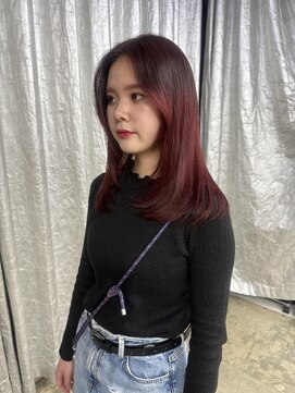 ステップボーンカットオオサカ(STEP BONE CUT OSAKA Via TICK-TOCK) 【ステップボーンカット】レイヤー×グラデレッド