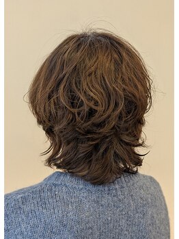アーリッシュメイクアストーリーサウス(arlish make a story south)の写真/髪に優しい薬剤使用でダメージを抑えつつ、モチも良く、手触りの良いふんわり柔らかパーマが手に入ります♪