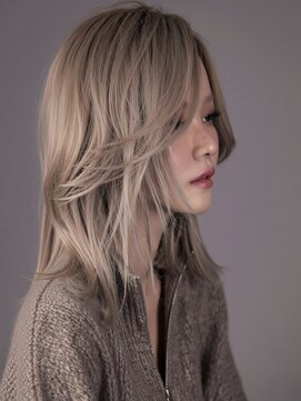 キヴィ(kivi) 髪質改善×オーガニックカラー 艶髪大人セミロング
