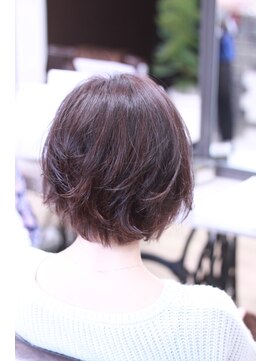 ルーミールーム(RoomieRoom) 大人可愛いレイヤーボブ無造作スタイル艶サラプレミアムカラー