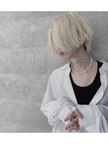 シン(syn) 前下がりミディアムマッシュ ミニウルフ