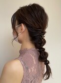 編み下ろしヘアアレンジ