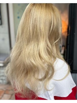 ポプラの木 ホワイトベージュ