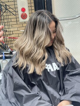 ラフ(LAFF) #バレイヤージュ#グレージュカラー#ボブウルフ#ココアベージュ