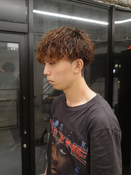 スレイ 西宮(SLAY) 波巻きハイライトアップバングツーブロックマッシュ