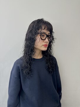 ノーム(norm) ロングくるくるパーマヘア