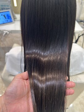 ケンジ 平塚 アネッタ(KENJE annetta) 艶髪【トリートメントのみで叶う】