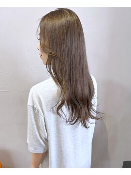 シム(sym) ロングアッシュグレー