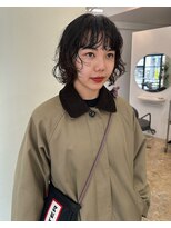 ユー(yew)&nbsp;黒髪ボブ／黒髪パーマ／パーマスタイル／前髪パーマ