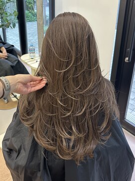 ヌエン 渋谷(NU/EN) ロングハイレイヤー