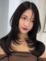 ヨロ 渋谷(YOLO)&nbsp;韓国ヘアーハッシュカットレイヤーカットハイライトカラー