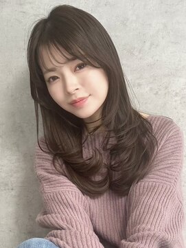 リアンバイアリュール(Lian by Allure) レイヤーカットハッシュカットバタフライカットブリーチ髪質改善