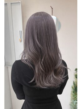 ウーピィ(whoopy)の写真/あなたの日常を彩る凄腕スタイリストがオーダーメイド施術♪派手過ぎないナチュラルな仕上がりで満足度◎☆