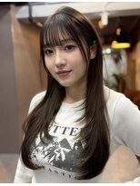 レブ 四条烏丸(Reb,)&nbsp;レイヤーカットロング韓国ヘア丸顔前髪カットオリーブベージュ