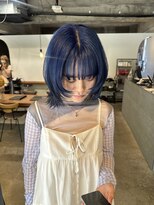 シイ(SIE)&nbsp;1回ブリーチネイビーブルー◎