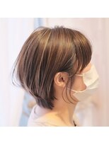 コエ(Coe)&nbsp;ハイライト・ミディショート