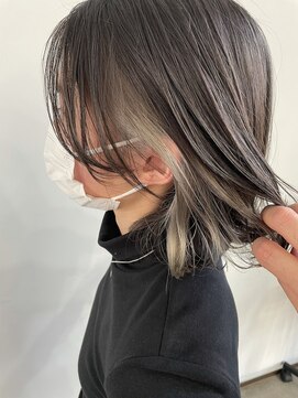 ヘアーアンドエステティック ヴェリス(hair&esthetic Velis) 【Velis】グレーアッシュインナーカラー♪