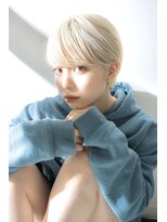 リノナ(Linona)&nbsp;前髪ありショート ハイトーン プラチナベージュ【LINONA】