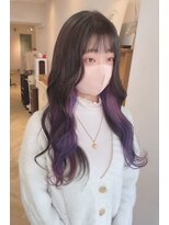 アミュレ(Amule)&nbsp;ゆるふわロングピンクラベンダーインナーカラー夏梅ヶ丘美容室