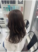 【スモーキーベージュ】