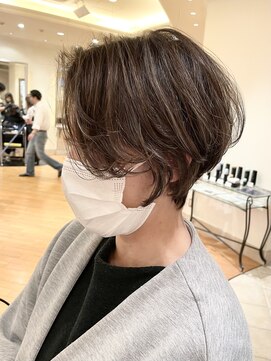 ビュートリアム265(BEAUTRIUM 265) ハイライト/メッシュ/白髪ぼかし/脱白髪染め/ショート/銀座