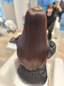 ファム 宝町店(femme) 艶髪美髪縮毛矯正　20代30代中区宝町